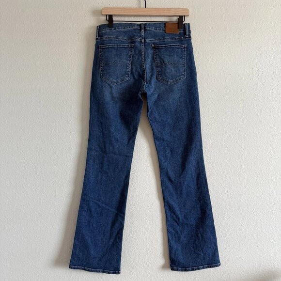 Lucky Brand Sweet Boot Women’s Denim, Size 12 Mid Rise Dark Wash Straight Leg - Picture 2 of 6